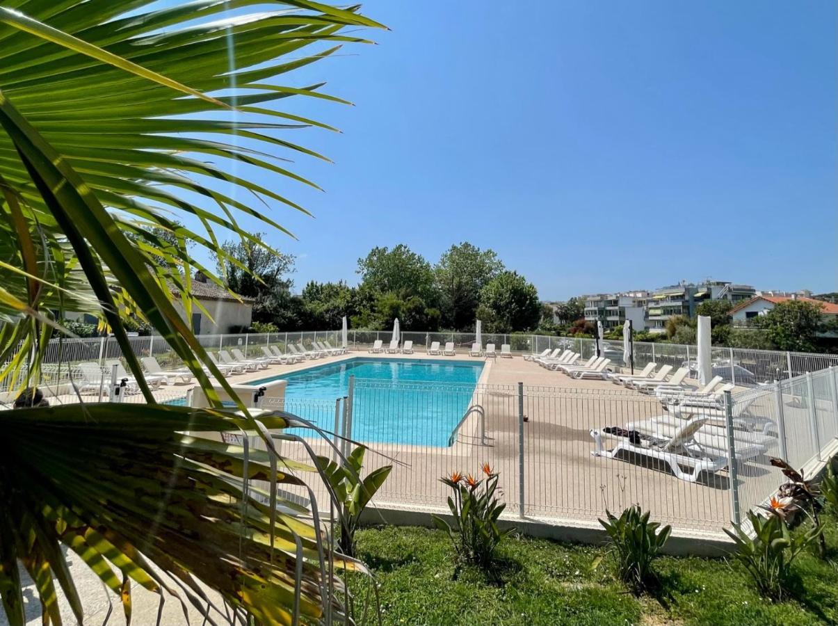 Studio 2 - Les Suites De Robinson - Residence Avec Piscine En Bord De Siagne, A Mandelieu Eksteriør bilde